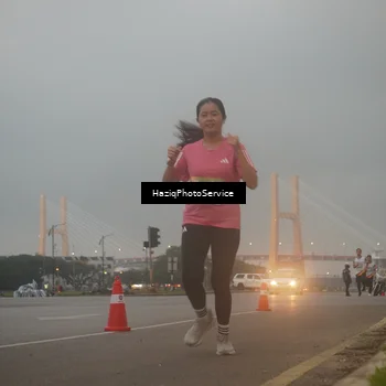 Runner Photo 7722474