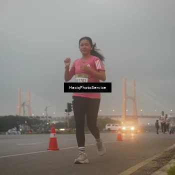 Runner Photo 7722475