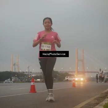 Runner Photo 7722480