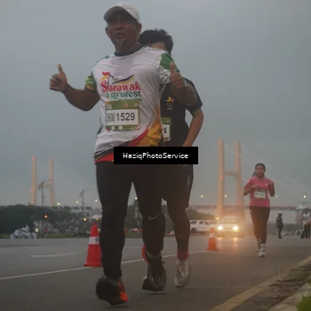 Runner Photo 7722523