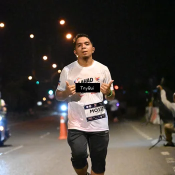 Runner Photo 7722536