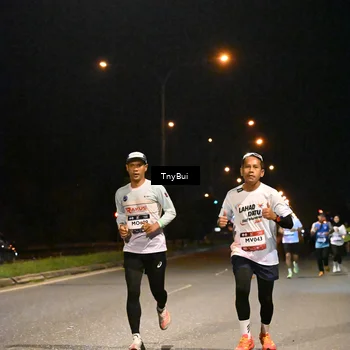 Runner Photo 7722540