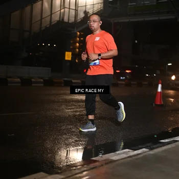 Runner Photo 7722542