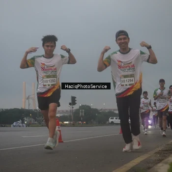 Runner Photo 7722546