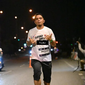 Runner Photo 7722547