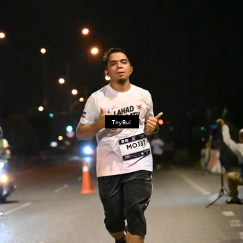 Runner Photo 7722549