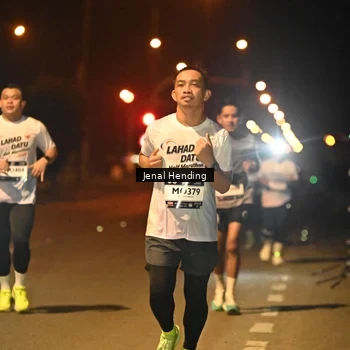 Runner Photo 7722553
