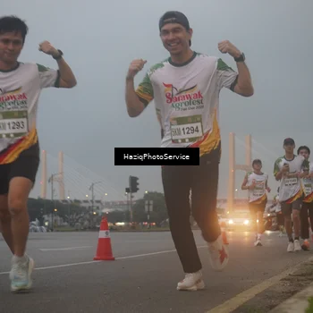 Runner Photo 7722555