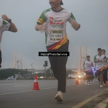 Runner Photo 7722560