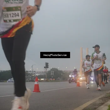 Runner Photo 7722568