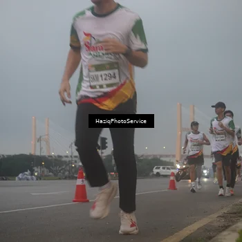 Runner Photo 7722569