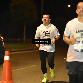 Runner Photo 7722570