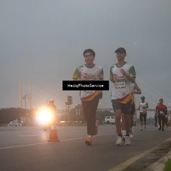 Runner Photo 7722584