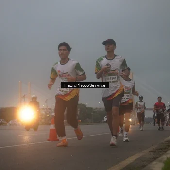 Runner Photo 7722590
