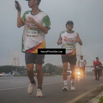 Runner Photo 7722630