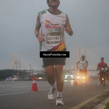 Runner Photo 7722639