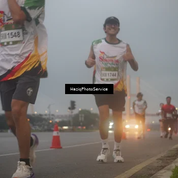 Runner Photo 7722651
