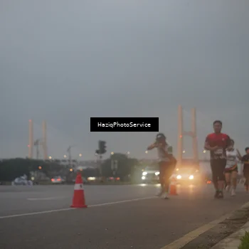 Runner Photo 7722670