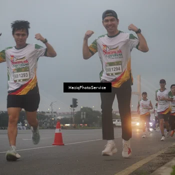 Runner Photo 7722672