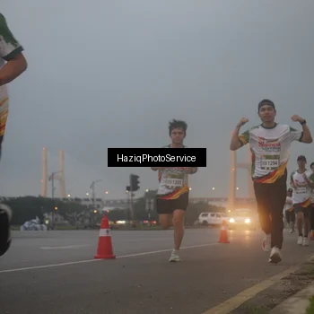 Runner Photo 7722688