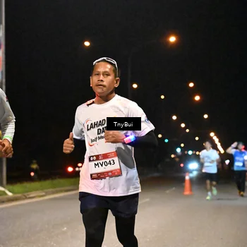 Runner Photo 7722698
