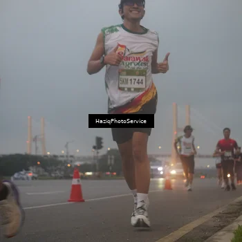 Runner Photo 7722715