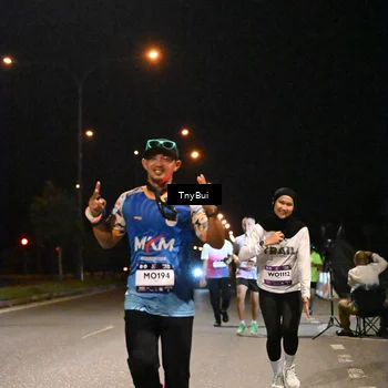 Runner Photo 7722729