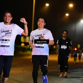 Runner Photo 7722734