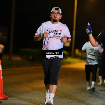 Runner Photo 7722735