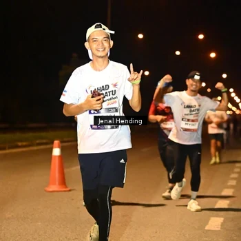 Runner Photo 7722778