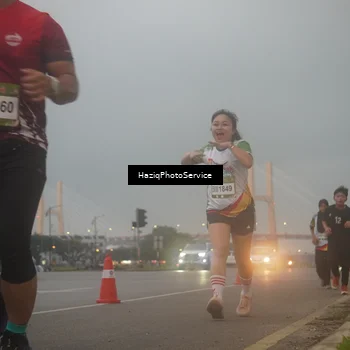 Runner Photo 7722793