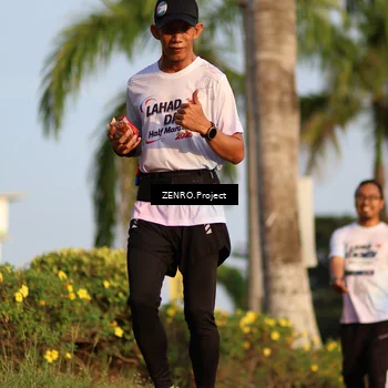 Runner Photo 7722803