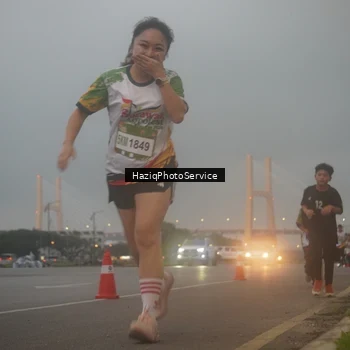 Runner Photo 7722830