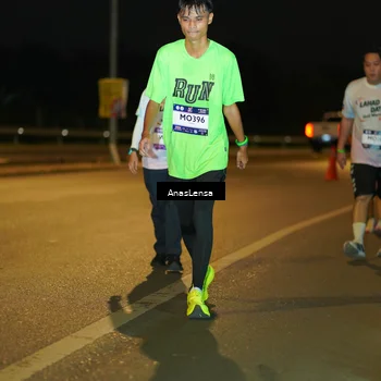 Runner Photo 7722840
