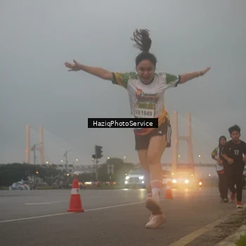 Runner Photo 7722844