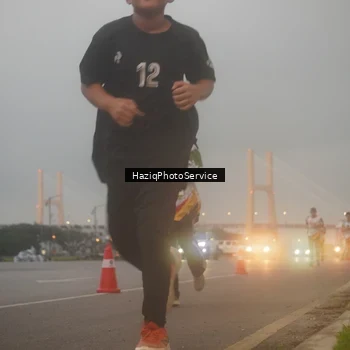 Runner Photo 7722857