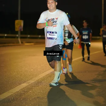 Runner Photo 7722902