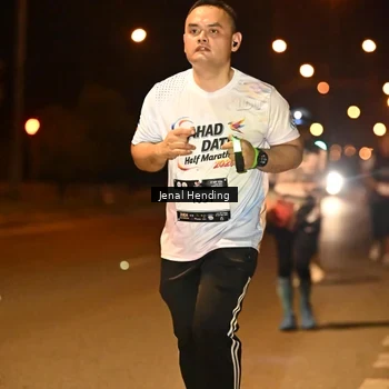 Runner Photo 7722915