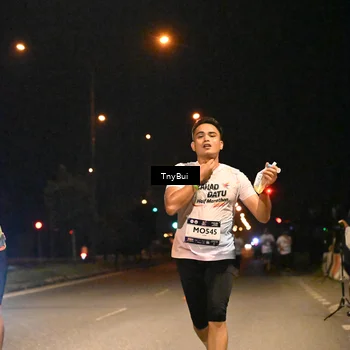 Runner Photo 7722939