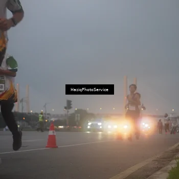 Runner Photo 7722956