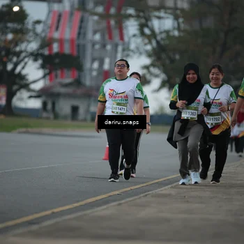 Runner Photo 7722965