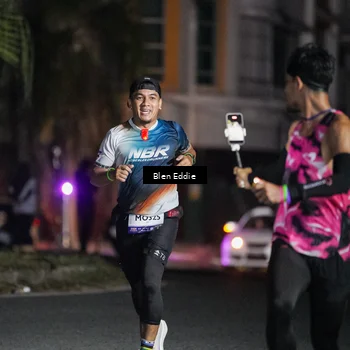 Runner Photo 7722972