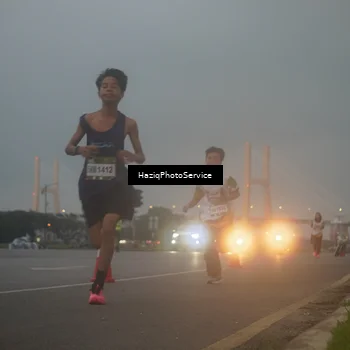 Runner Photo 7722977