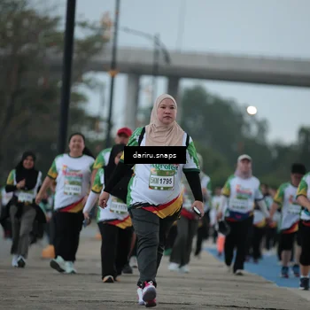 Runner Photo 7722984