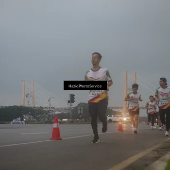 Runner Photo 7722986