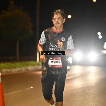 Runner Photo 7723011