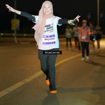 Runner Photo 7723018