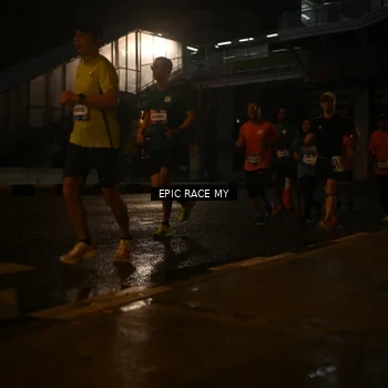 Runner Photo 7723038