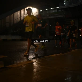 Runner Photo 7723039