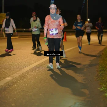 Runner Photo 7723047